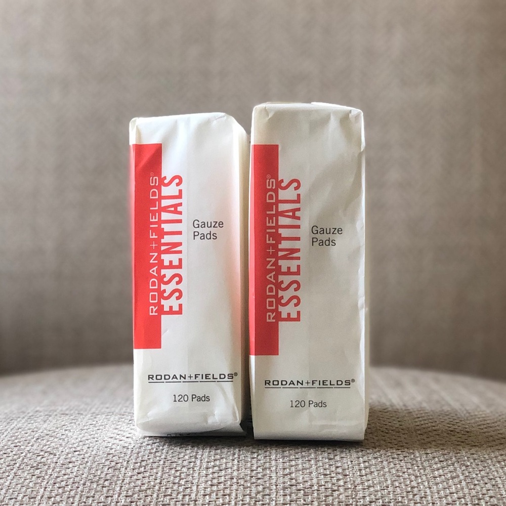 Set of 2 ESSENTIALS Gauze Pads by Rodan + Fields